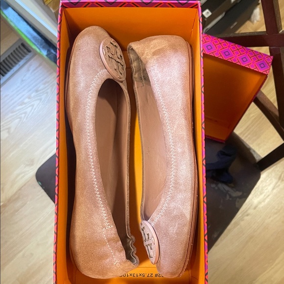 Tory Burch Women's Metallic Pink Flats - Picture 1 of 4